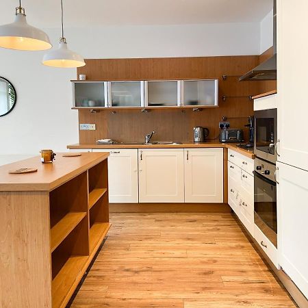 Lovely Two Bed Apartment In Finnieston Glasgow Buitenkant foto